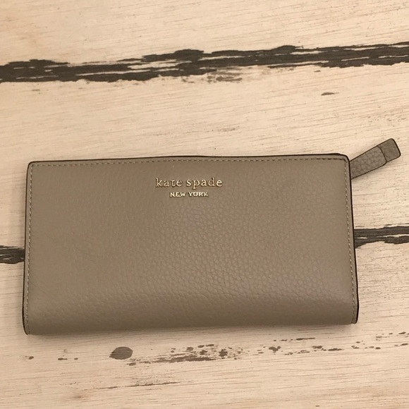 Kate Spade Handbags - Kate Spade Wallet